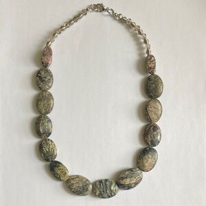 Elegant Green Stone Necklace